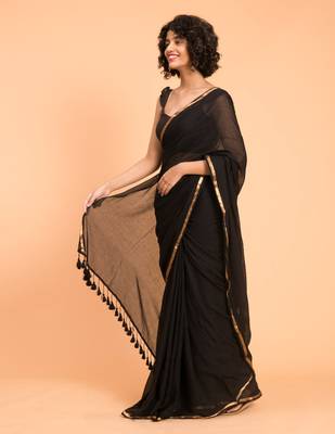 Suta Black Gold-Toned Zari border Pure Cotton Solid Saree 4