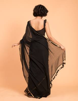 Suta Black Gold-Toned Zari border Pure Cotton Solid Saree 5