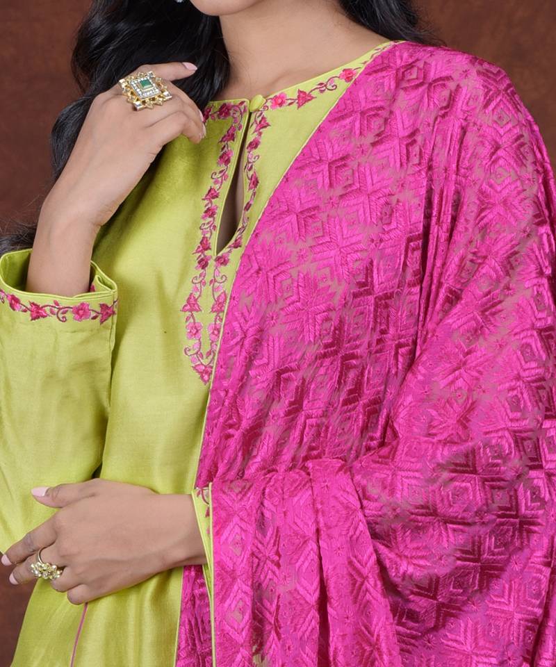 Lime Green & Magenta Phulkari Dupatta Set