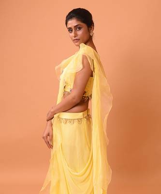 Yellow Ruffle Saree With Lace. 4