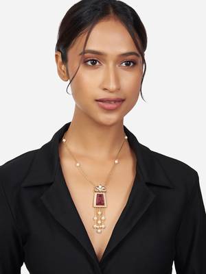 Gold & Red Pendant Necklace With Pearls 2