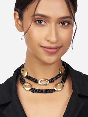 Gold Finish Black Beaded Beaded Necklace 1