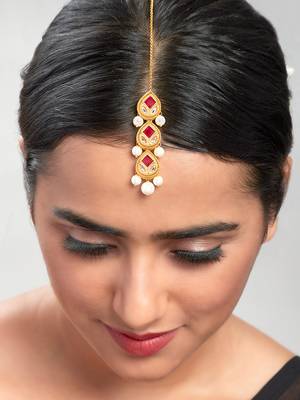 Red Enamelled Ethnic Maang Tikka With White Pearl Drops 1