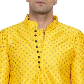 Yellow printed banarasi men-kurtas 5