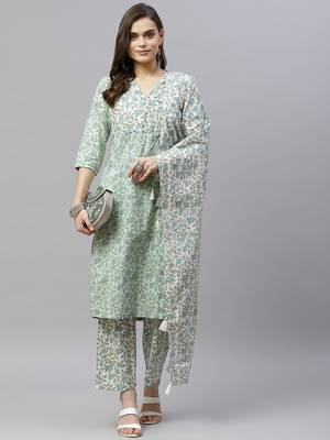 women Floral Printed straight angrakha cotton kurta palazzo with dupatta salwar suit set 5