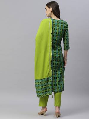 Womens Printed Embroidered Kurti Pant With Dupatta Set 3