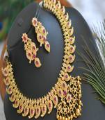 Gold tone ad-ruby mango necklace set dj-01609