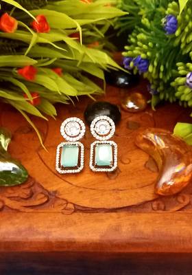 Mint Brass Star American Diamond Earrings Studs for Women 2