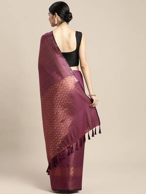 Purple Woven silk blend Saree With Blouse 2