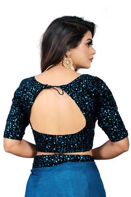Blue Embroidered Silk Blend Saree With Blouse 5