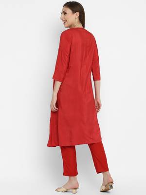 Red pleated yoke with zari work cotton viscose 4