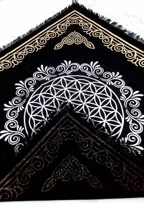 Top Cloth Wiccan Square Spiritual Sacred Cloth (Medium, Flower Of Life Black Gold)  4