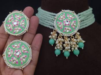 Multicolor necklaces 1
