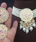 Multicolor necklaces