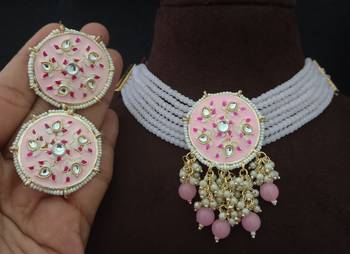 Multicolor necklaces 1