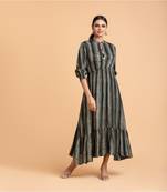 Black printed cotton short-kurtis