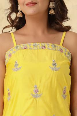 Yellow Sleeveless Silk Kurta Pant With Dupatta Set 5