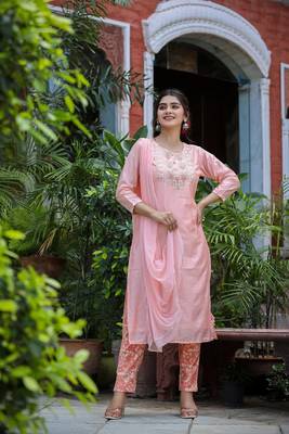 Pink Floral Modal Silk Kurta Pant Set With Dupatta (Set of 3) 3