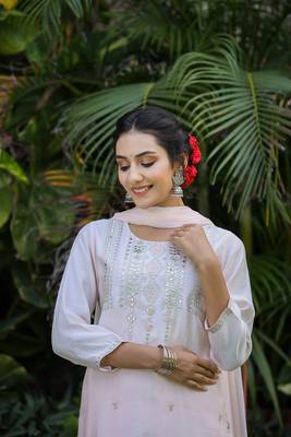 Light Peach Modal Kurta Pant Set With Dupatta (Set of 3) 6