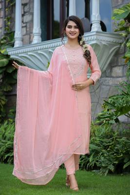 Pink Embroidered Silk Kurta Pant Set With Dupatta (Set of 3) 1