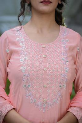 Pink Embroidered Silk Kurta Pant Set With Dupatta (Set of 3) 5