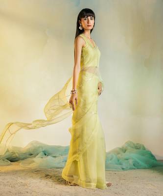 Pastel Yellow Organza Saree with Sleeveless Blouse 3