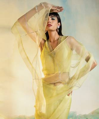 Pastel Yellow Organza Saree with Sleeveless Blouse 4