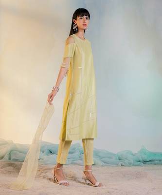 Sequin Kurta With Organza Trims  2