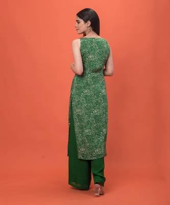 Green Knotted 3 Piece Kurta Set 6