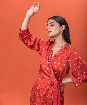 Red Wrap Over Kurta Set 4