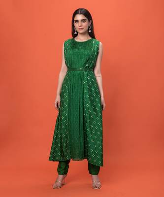 Green Medieval Kurta Set 2