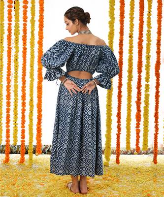 Blue Long Dress With Puffy Sleeves 2