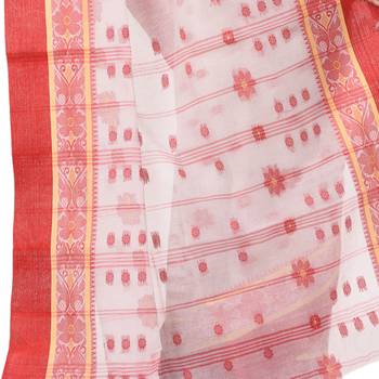 Red woven cotton saree with blouse 3