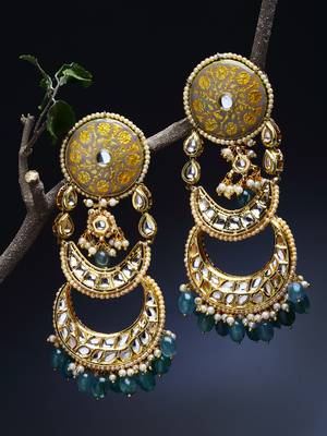 Grey pearl earrings 2