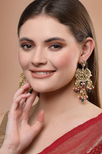 Pink pearl earrings
