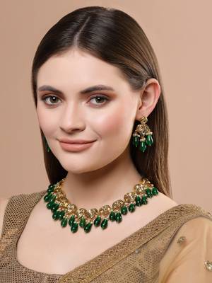 Green pearl earrings 1