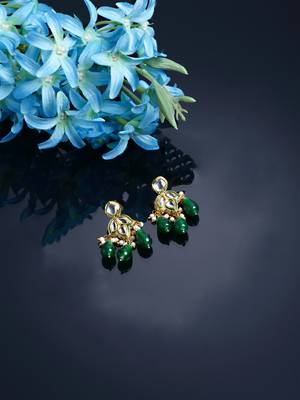 Green pearl earrings 2