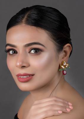 Green Ruby Beaded Kundan Inspired Earrings 1