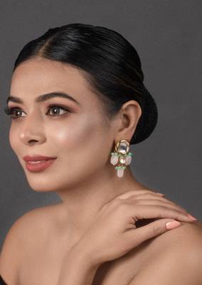 Kundan Earrings With Pastel Beads 1