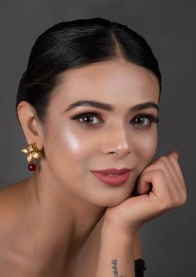 Classic Ruby Beaded Gold Tone Kundan Inspired Earrings 2