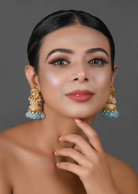 Gold Tone Blue Pearl Beaded Kundan Jhumki 2