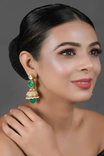 Green Gold Toned Pearl Beaded Kundan Jhumki