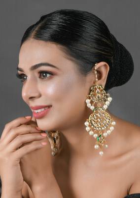Pearl Beaded Handcrafted Kundan Earrings 1