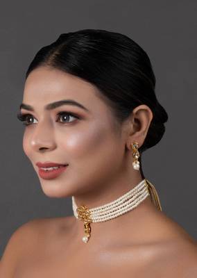 Pearl Beaded Kundan Floral Choker Necklace With Earrings 3