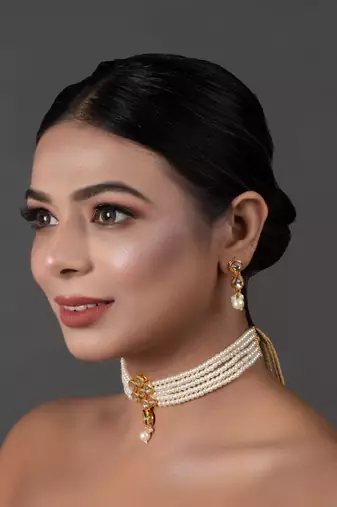 Pearl Beaded Kundan Floral Choker Necklace With Earrings