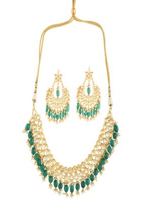 Emerald Beaded Gold Toned Necklace With Chandbali 3