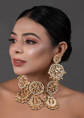 Kundan Inspired Pearl Necklace With Earrings 4