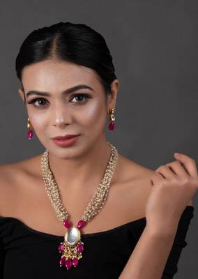 Ruby Beaded Kundan Necklace With Earrings 3