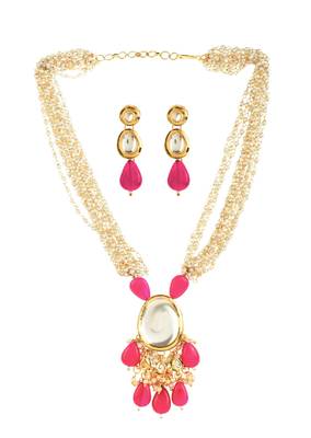 Ruby Beaded Kundan Necklace With Earrings 5