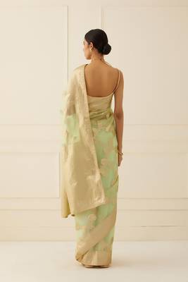 Organza Banarasi Floral Zari Work Saree 2